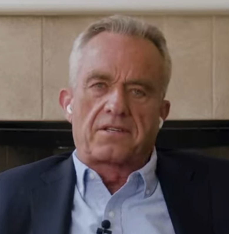 Robert F Kennedy Jr talks about Atrazine and how dangerous it is in our water supply